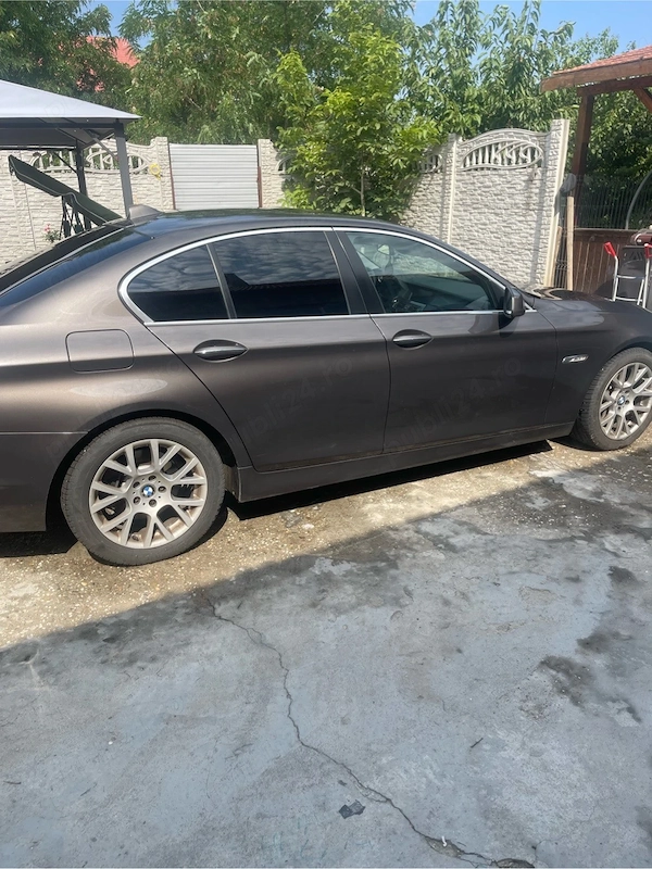 BMW 5 Series 2010 — imagine 5