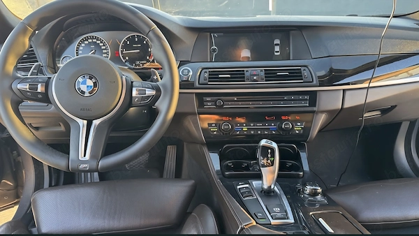 BMW 5 Series 2012 — imagine 4