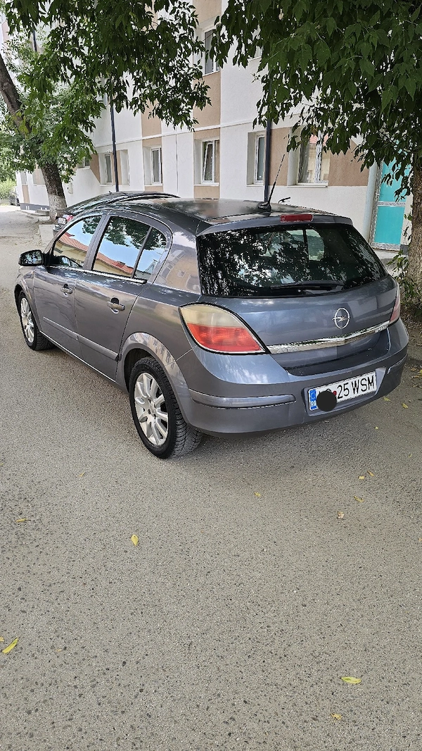 OPEL Astra 2006 — imagine 8