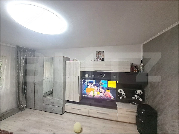 Apartament 2 camere, decomandat | 50 mp | Renovat | Beci | Astra, Brașov — fotografia 1