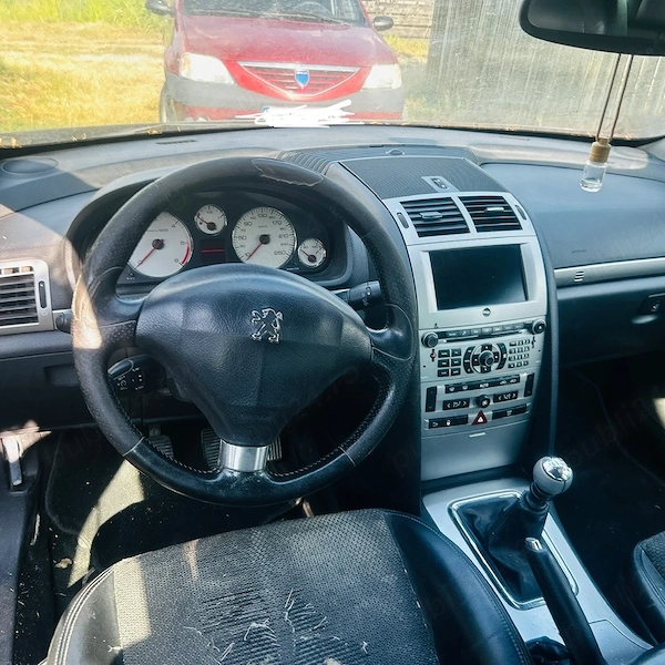 PEUGEOT 407