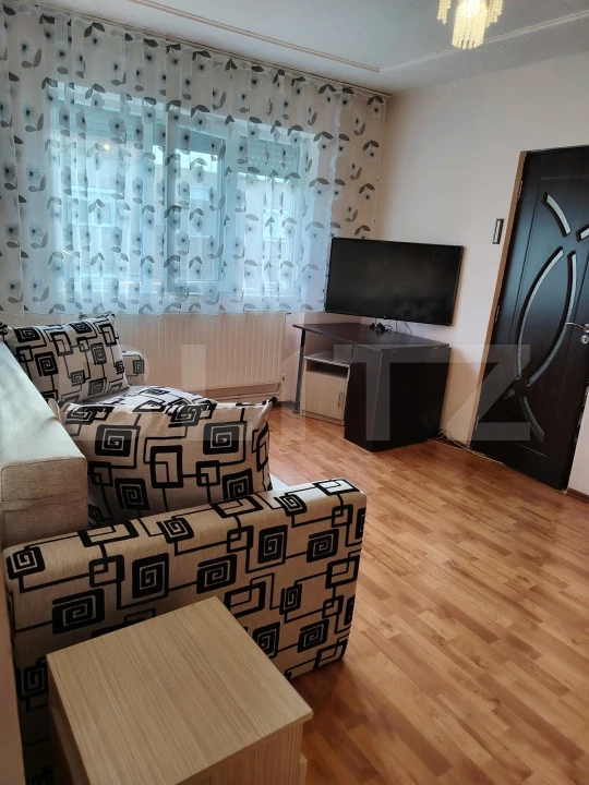 Apartament de vanzare, cu 3 camere, Nufarul — fotografia 1