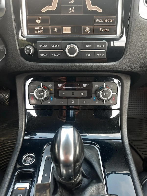 VOLKSWAGEN Touareg 2012 — imagine 4