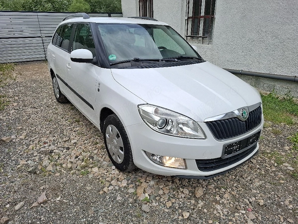 SKODA Fabia 2013 — imagine 4