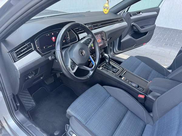 VOLKSWAGEN Passat 2020 — imagine 6
