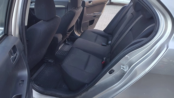 MITSUBISHI Lancer 2012 — imagine 8