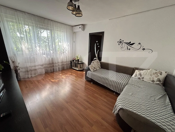 Apartament cu 2 camere, 40 mp, zona Vest — fotografia 1