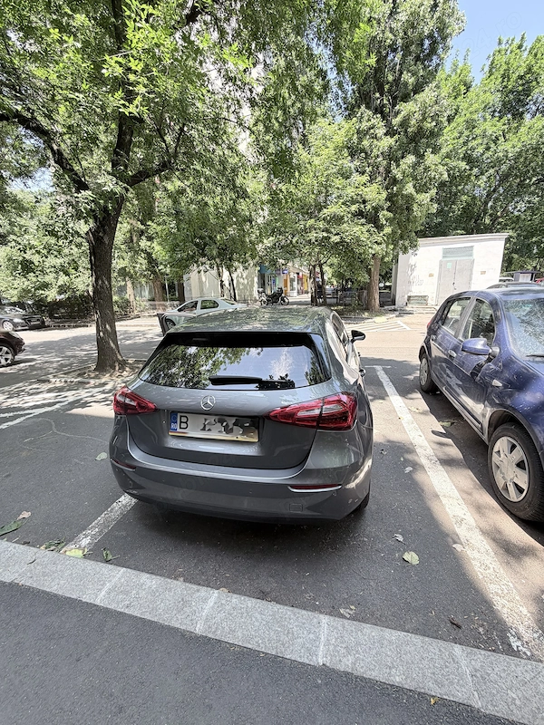 MERCEDES-BENZ A-Class 2020 — imagine 4