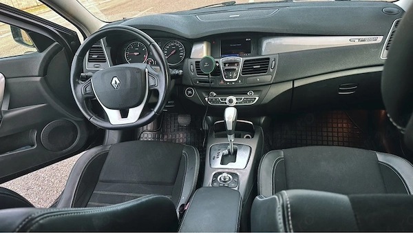 RENAULT Laguna