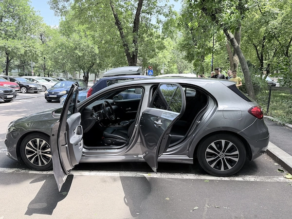 MERCEDES-BENZ A-Class 2020 — imagine 8