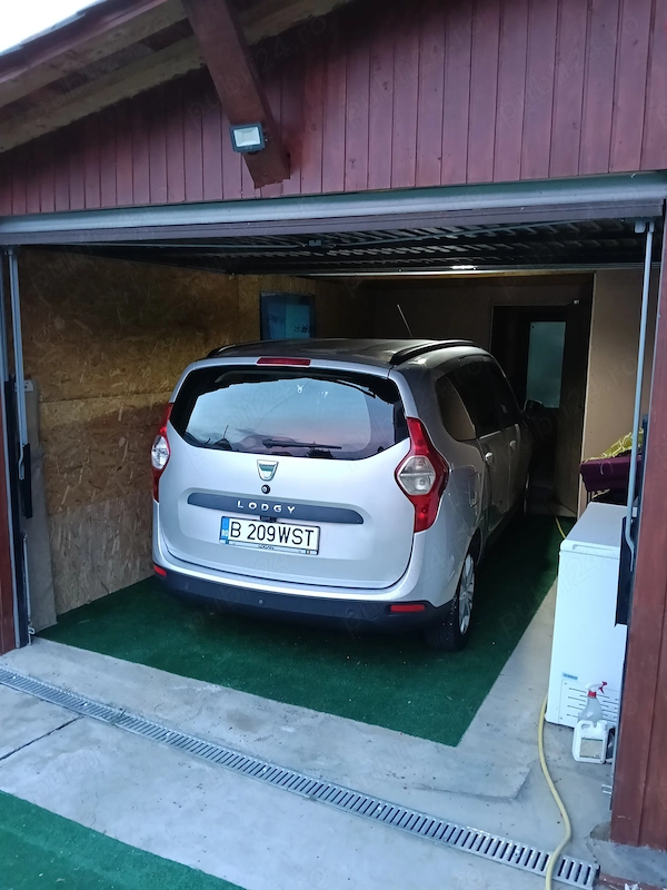 Dacia Lodgy dCi 90 Laureate 2013
