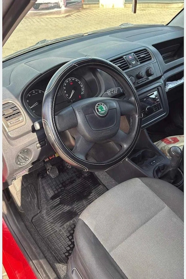 SKODA Fabia 2010 — imagine 6