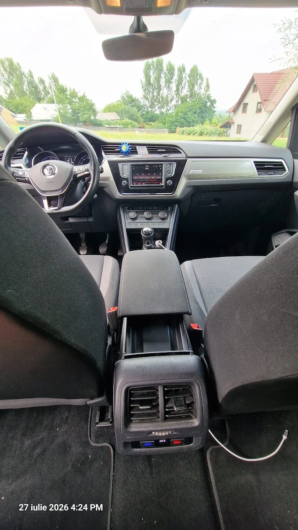 VOLKSWAGEN Touran 2016 — imagine 3