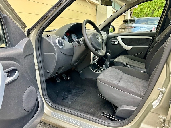 DACIA Logan 2010 — imagine 6