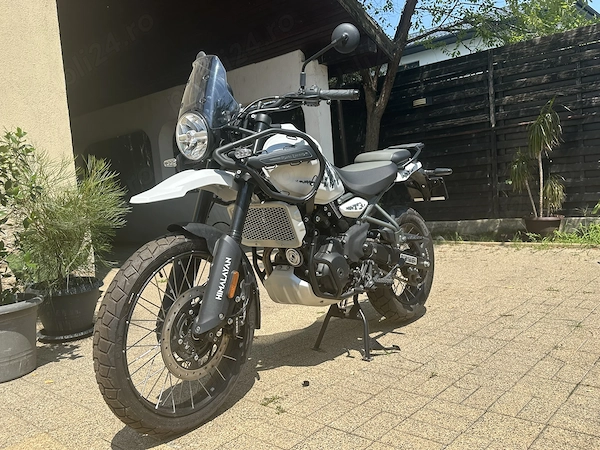 Vând Royal Enfield Himalayan 450 Kamet White Tubeless (SS) Nouă, 2 km Accesorizată