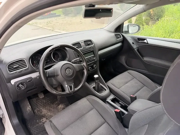 VOLKSWAGEN Golf 2010 — imagine 4