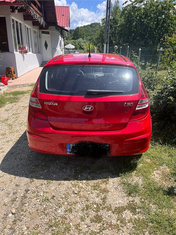 HYUNDAI i30 2010 — imagine 5