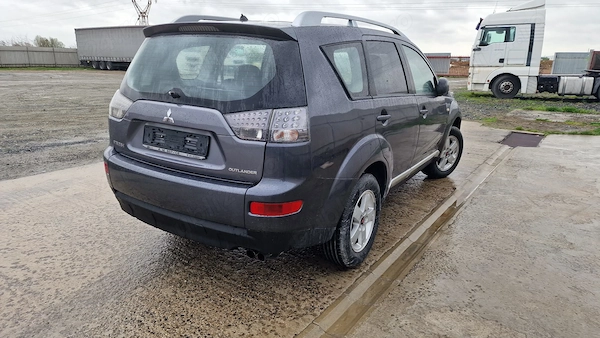 MITSUBISHI Outlander 2008 — imagine 2