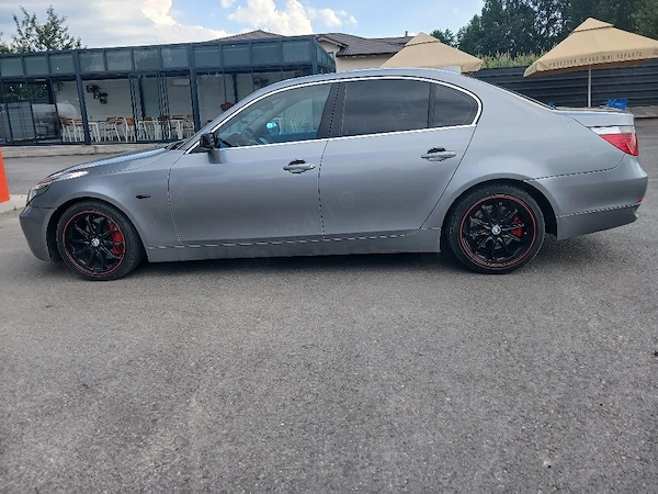 BMW 5 Series 2004 — imagine 3