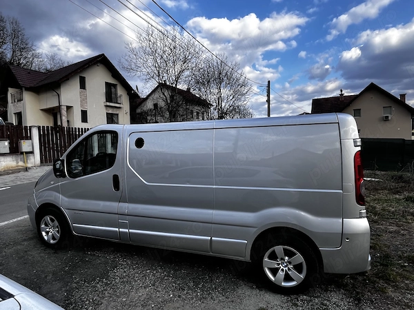 RENAULT Trafic 2012 — imagine 4