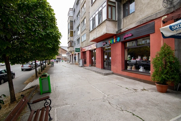 Apartament 4 camere, 90 m , Zona 1, Str. Independenței, bloc 1989, 2 băi — fotografia 3