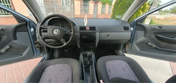 SKODA Fabia 2004 — imagine 5