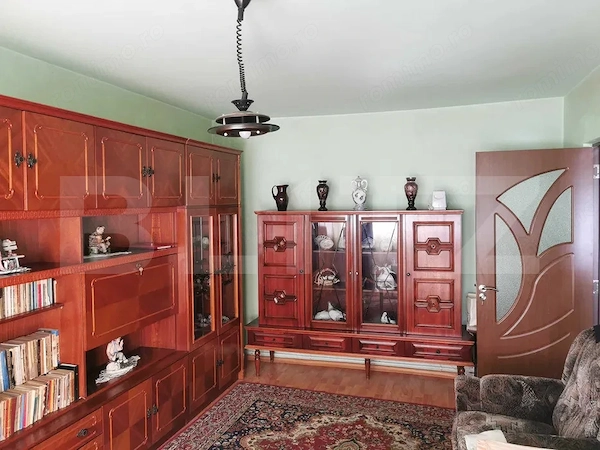 Apartament 3 camere, decomandat, 66 mp, etaj intermerdiar, zona Pietei Flora — fotografia 3