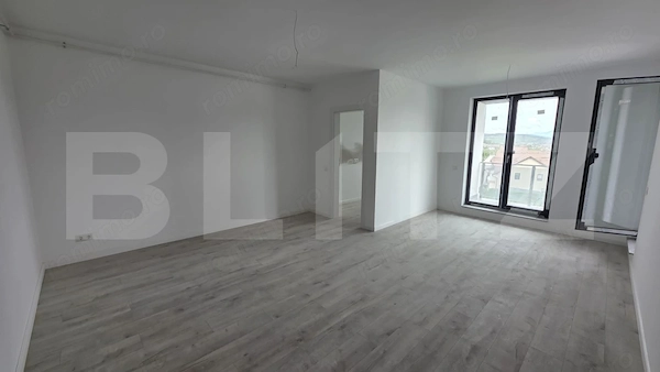 Apartament 3 camere, 77,90 mp, cu 2 băi, în bloc nou, zona de nord — fotografia 1