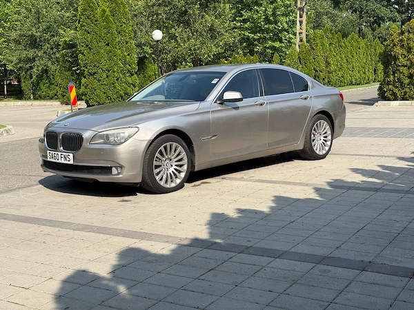 BMW 7 Series 2011 — imagine 2