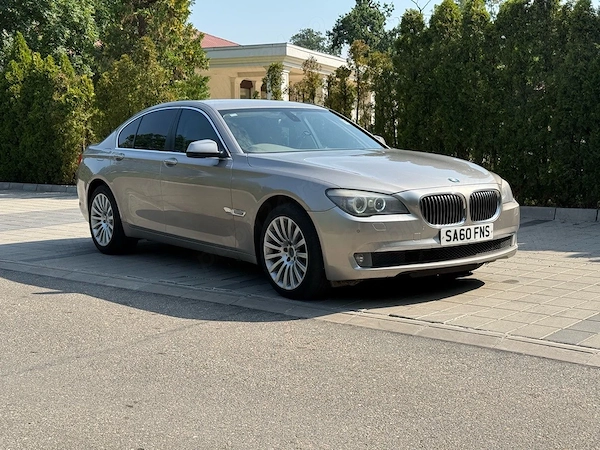 BMW 7 Series 2011 — imagine 5