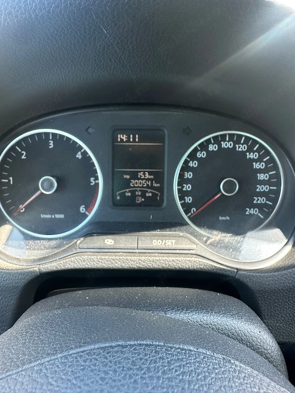 VOLKSWAGEN Polo 2010 — imagine 3