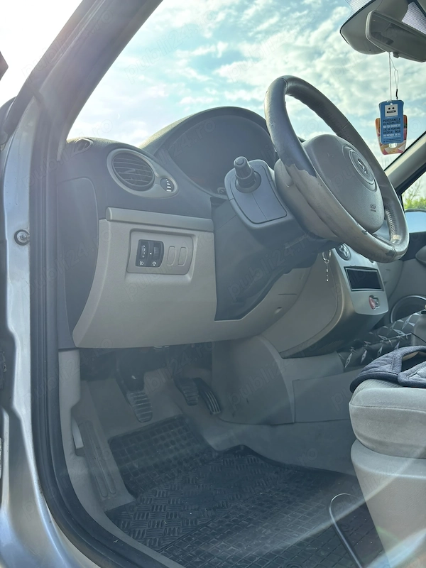 RENAULT Clio 2008 — imagine 5
