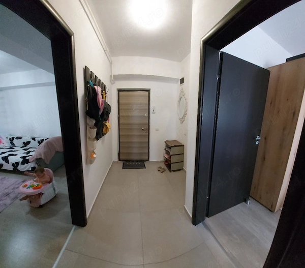 Bloc ADM-Apartament decomandat mobilat si utilat-2 camere 51 mp si mansarda BONUS 49 mp — fotografia 3
