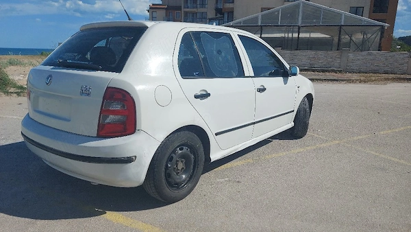 SKODA Fabia 2002 — imagine 3