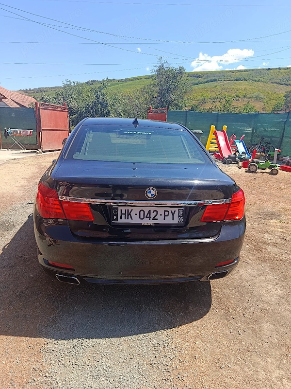 BMW 7 Series 2010 — imagine 3