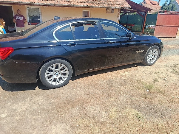 BMW 7 Series 2010 — imagine 2