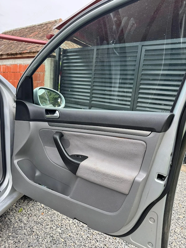 VOLKSWAGEN Golf 2006 — imagine 9