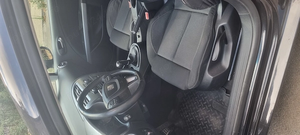 SEAT Leon 2009 — imagine 25