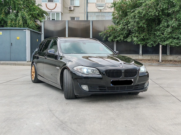 BMW 5 Series 2012 — imagine 4