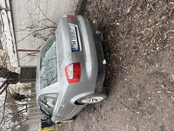 AUDI A4 2005 — imagine 4