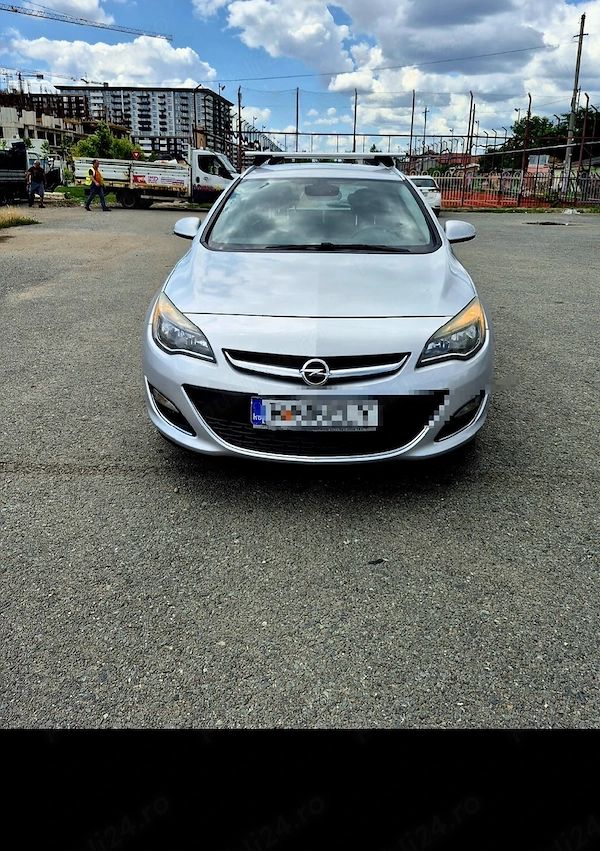 Vand auto Opel Astra J Sport Tourer