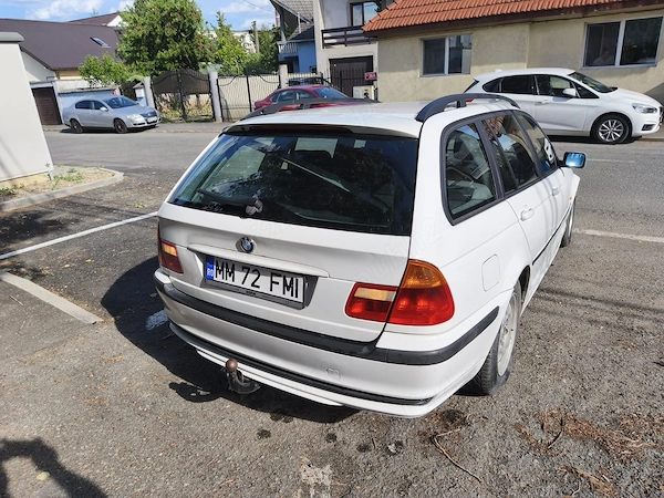 Vând mașina BMW,spațios și practic