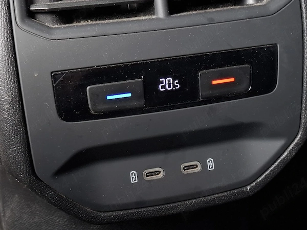SEAT Leon 2021 — imagine 10