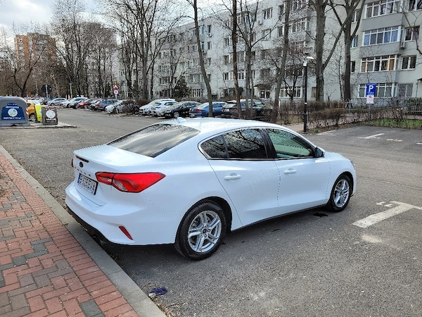 FORD Focus 2019 — imagine 5