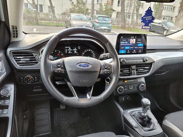 FORD Focus 2019 — imagine 3