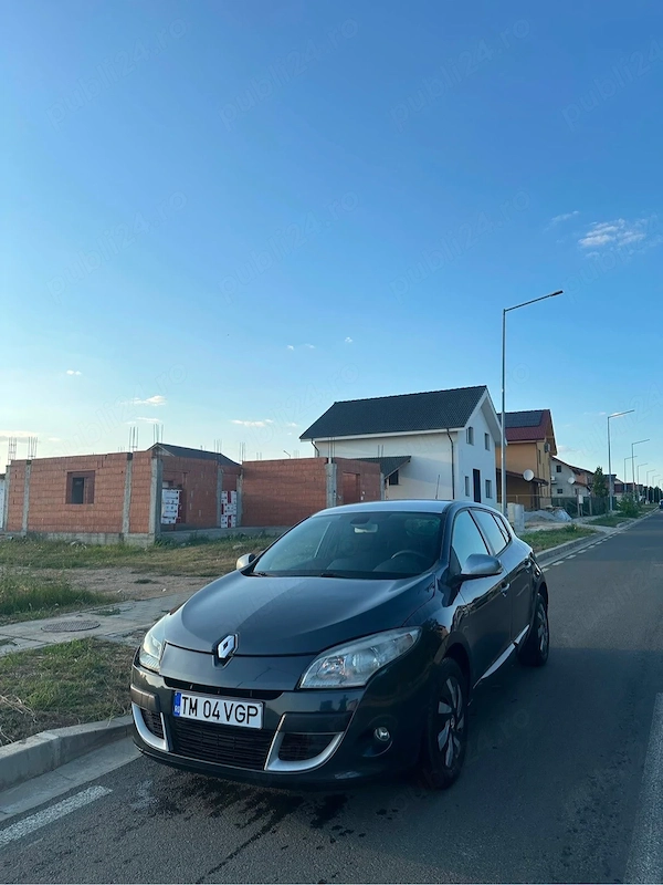 RENAULT Megane 2011 — imagine 3