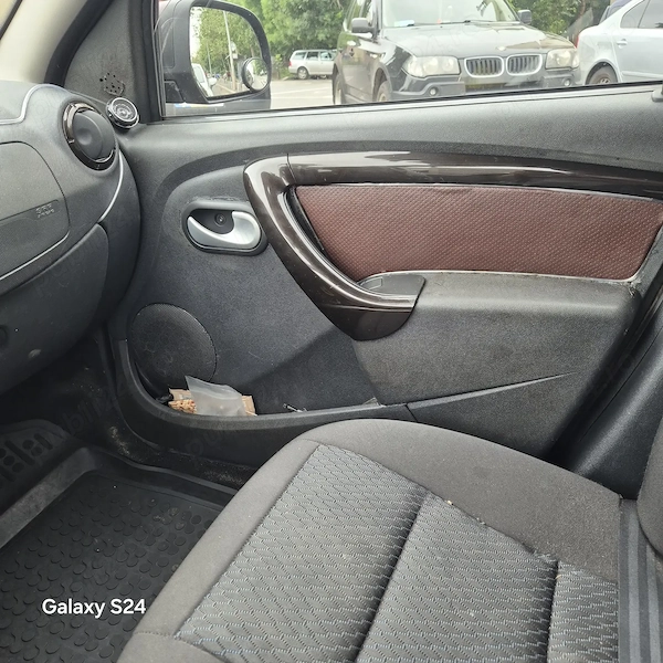 DACIA Duster 2011 — imagine 3