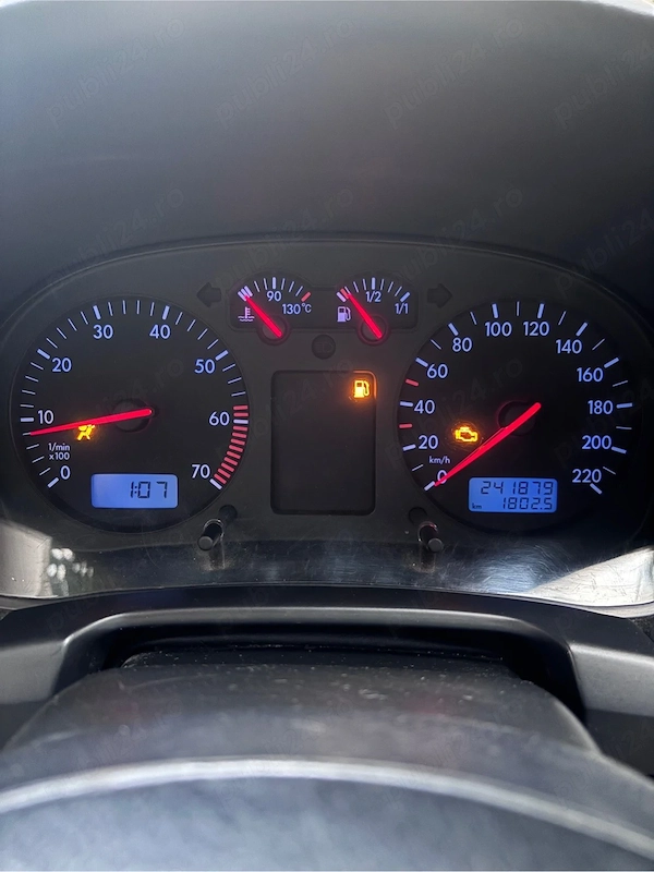 VOLKSWAGEN Golf 2002 — imagine 7