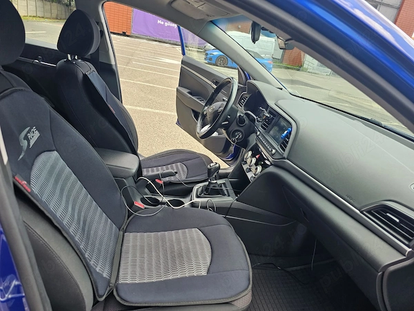 HYUNDAI Elantra 2019 — imagine 2