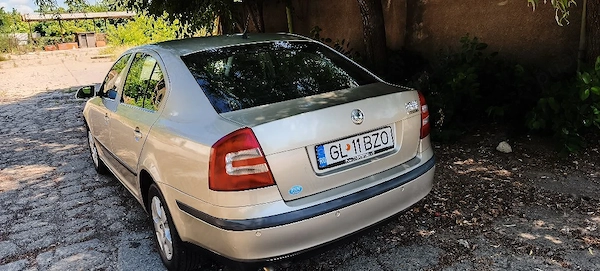 SKODA Octavia 2005 — imagine 3